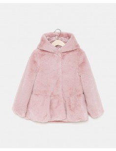 eco pelliccia con mantella...